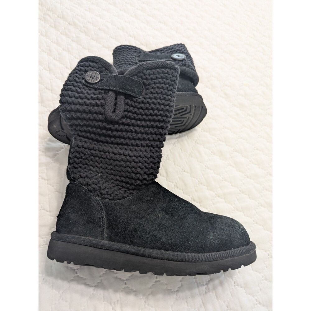 🖤 UGG Shaina Black Knit Cuff Suede Boots – Size 3 – Excellent!